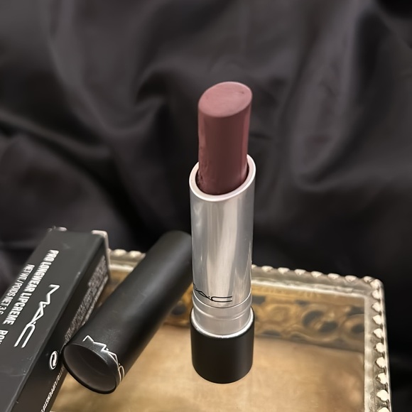 MAC lipstick - Picture 3 of 9